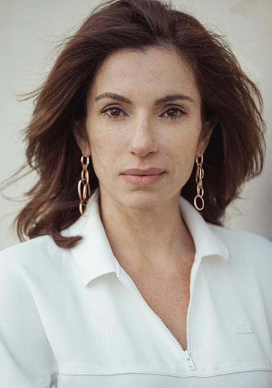 奥雷·阿蒂卡 Aure Atika照片