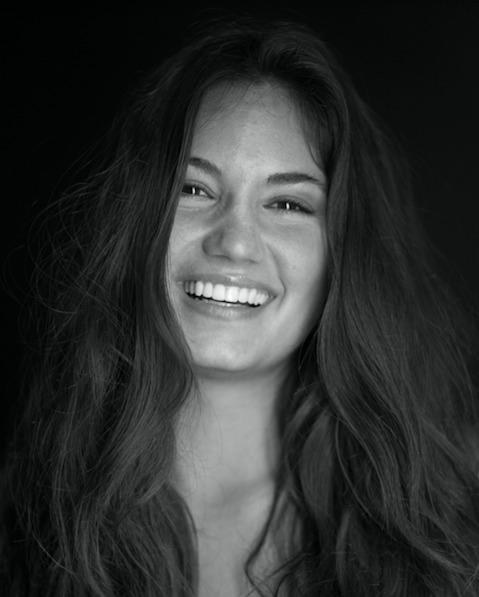 奥菲莉·芭 Ophélie Bau照片