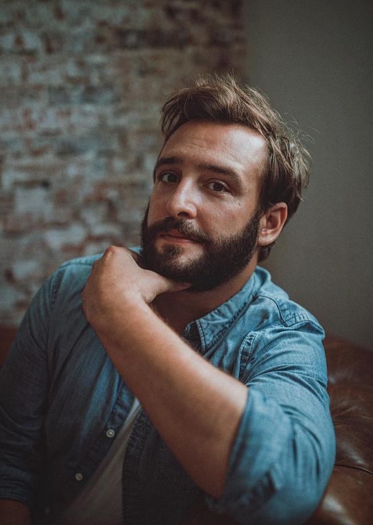 朱利安·佩斯特尔 Julien Pestel照片