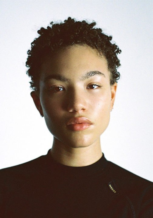 露易扎·奥拉 Louiza Aura照片