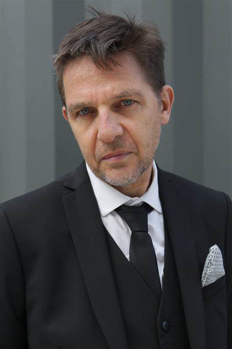 凯斯特·洛夫莱斯 Kester Lovelace照片