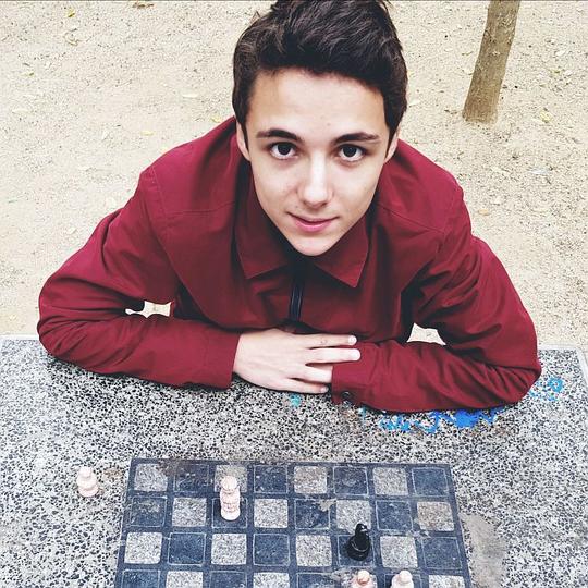 西蒙·罗伊尔 Simon Royer照片