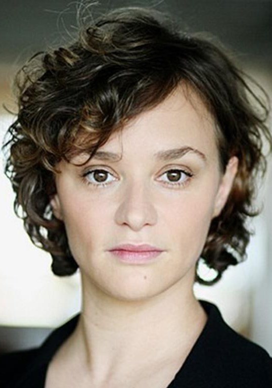 德尔菲娜·巴里尔 Delphine Baril照片