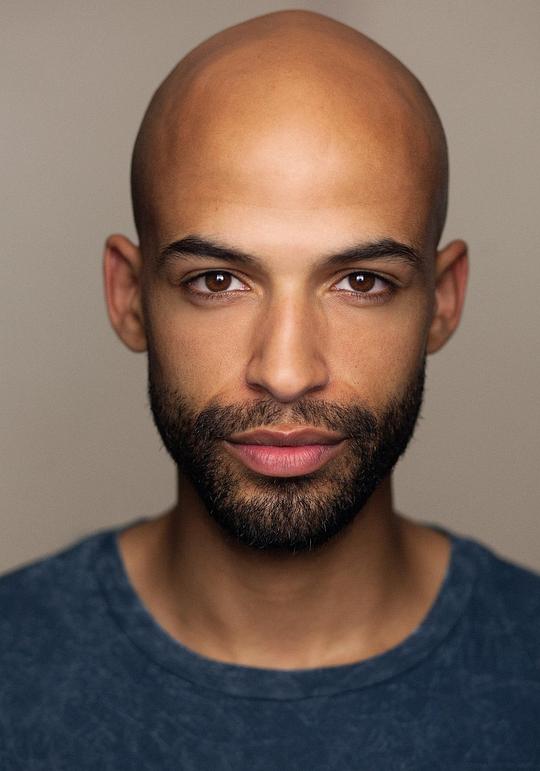 温蒂·诺苏尔 Wenanty Nosul照片