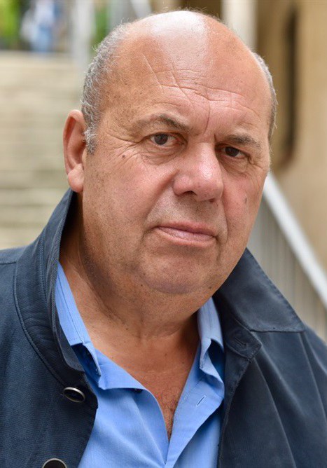 伯纳德·德斯特奇斯 Bernard Destouches照片