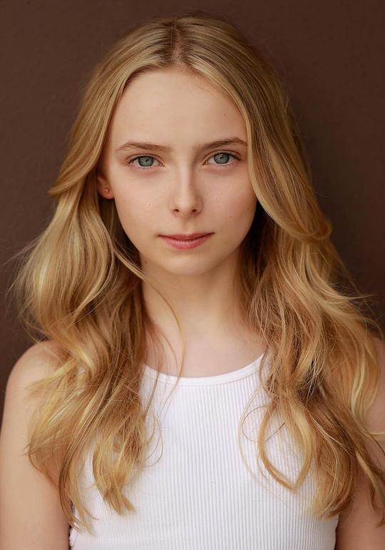 阿努克·达尔文·霍梅伍德 Anouk Darwin Homewood照片