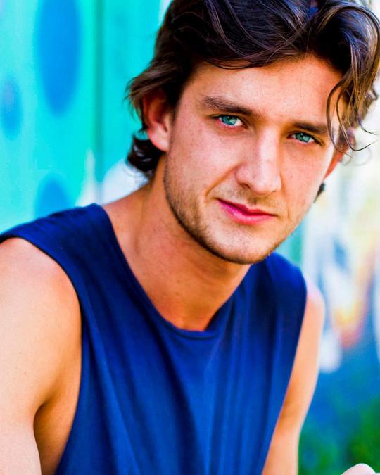 蒂莫西·莫顿 Timothy Morton照片