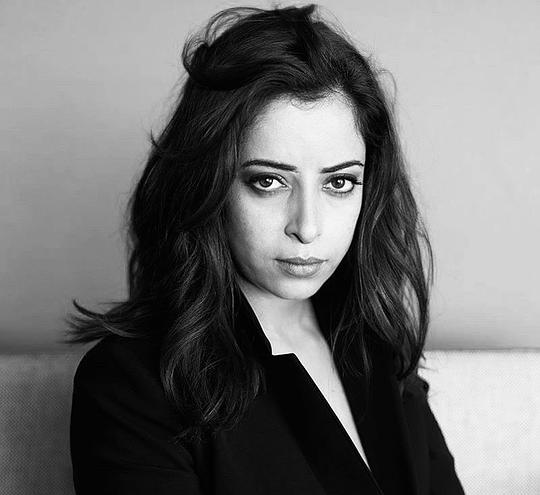 尼斯林·艾拉丁 Nisrin Erradi照片