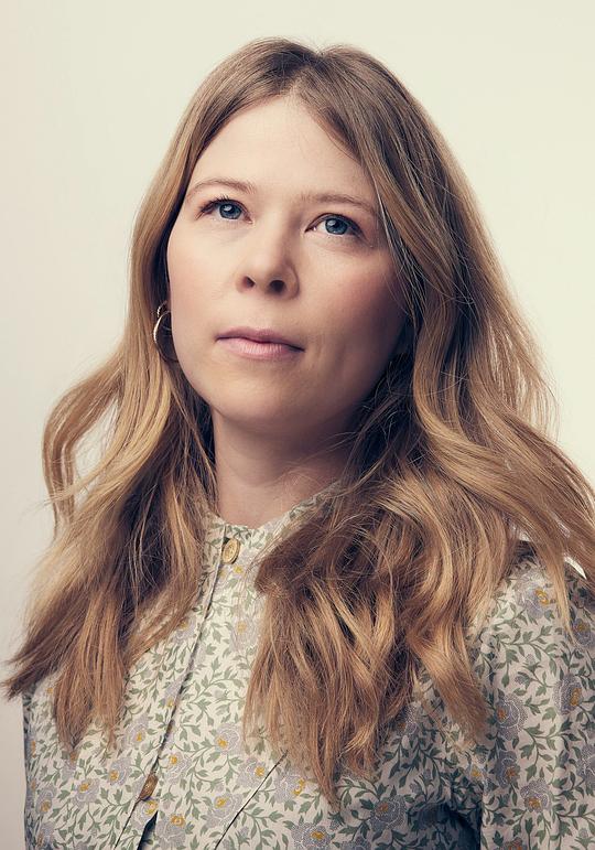 英迪亚·海尔 India Hair照片