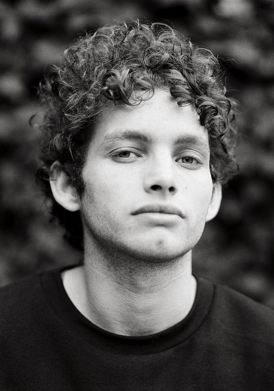 西奥·乔尔比 Théo Cholbi照片