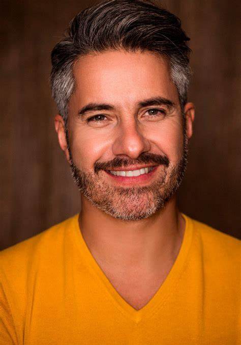 莫伊塞斯·阿里兹门迪 Moisés Arizmendi照片