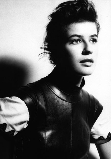 伊莲娜·雅各布 Irène Jacob照片