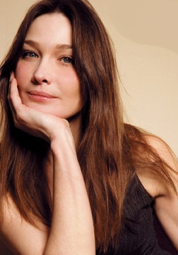 卡拉·布吕尼 Carla Bruni照片