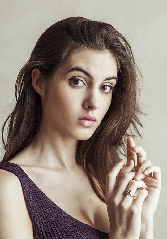 克莱尔·舒斯特 Claire Chust照片