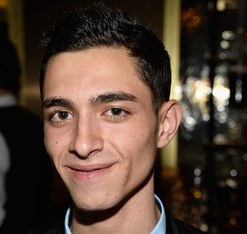 萨米尔·比沙特 Samer Bisharat照片