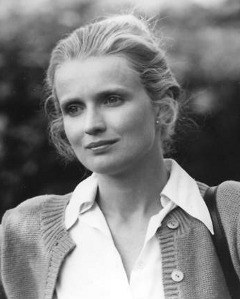 玛丽-克里斯汀·巴洛特 Marie-Christine Barrault照片