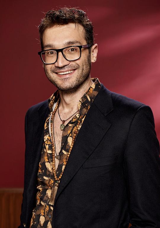 奈赫义·都纳 Nehir Tuna照片