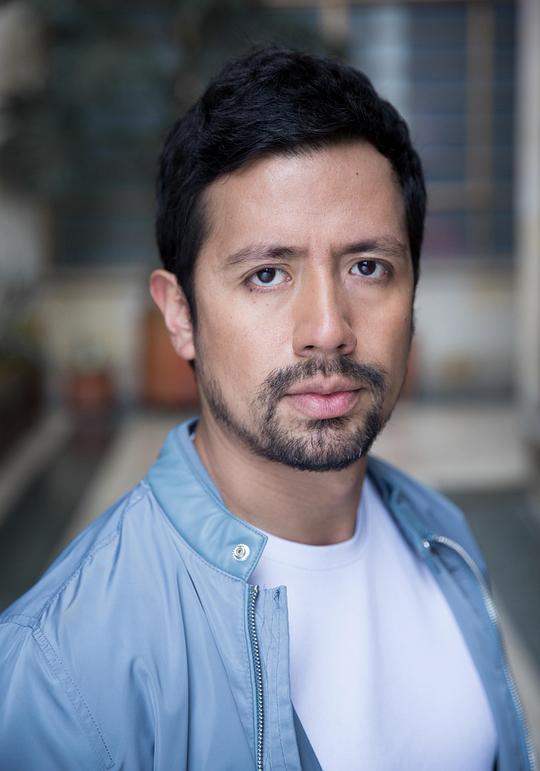 阿里尔·茜耶拉 Ariel Sierra照片