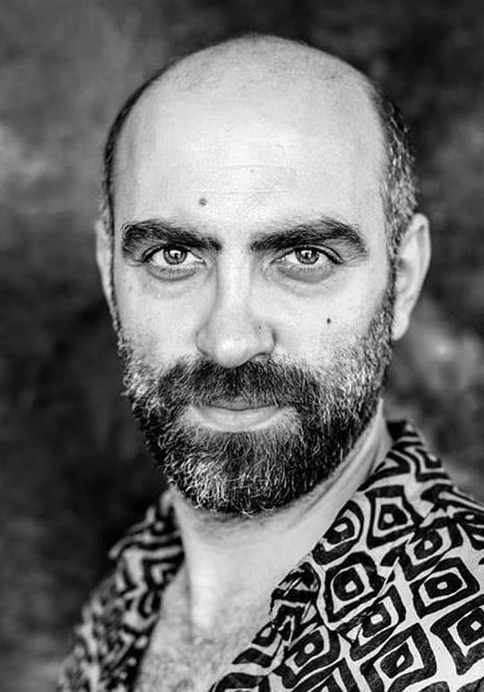 埃罗尔·巴宝格鲁 Erol Babaoglu照片