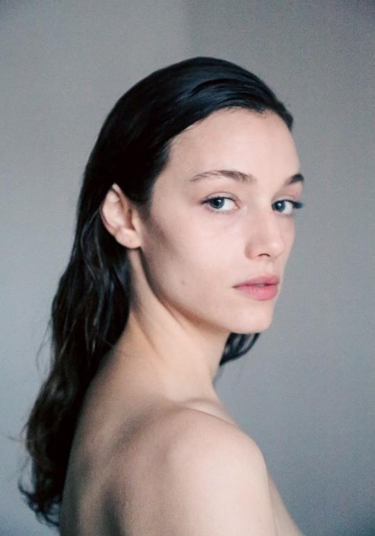 伊娃·达尼诺 Eva Danino照片