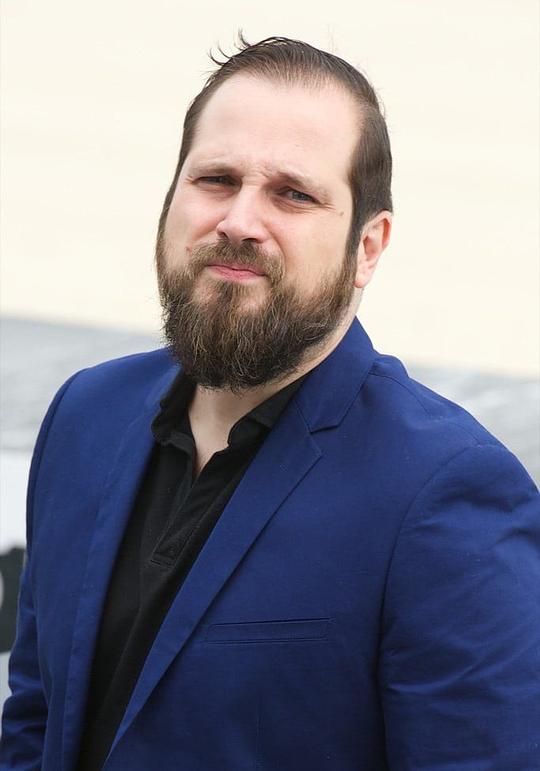 卡洛斯·贝尔穆德 Carlos Vermut照片