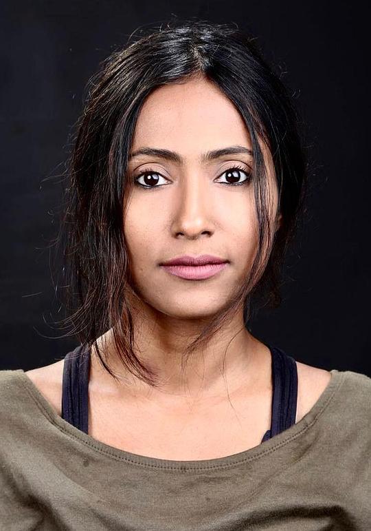 米娅·梅尔策 Mia Maelzer照片