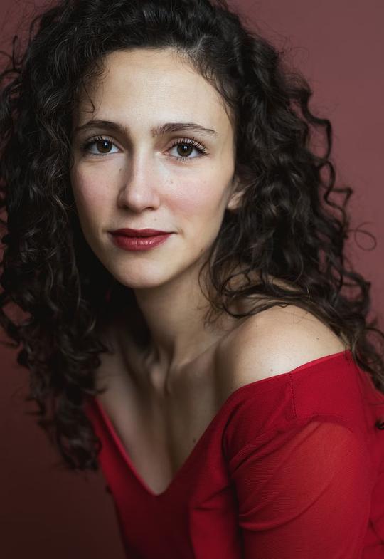 Emily Di Ronza照片