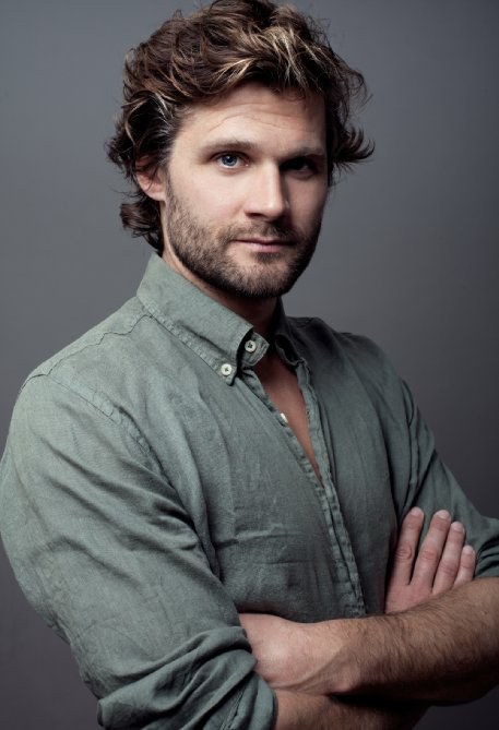 亚力克西斯·马沙利克 Alexis·Michalik照片