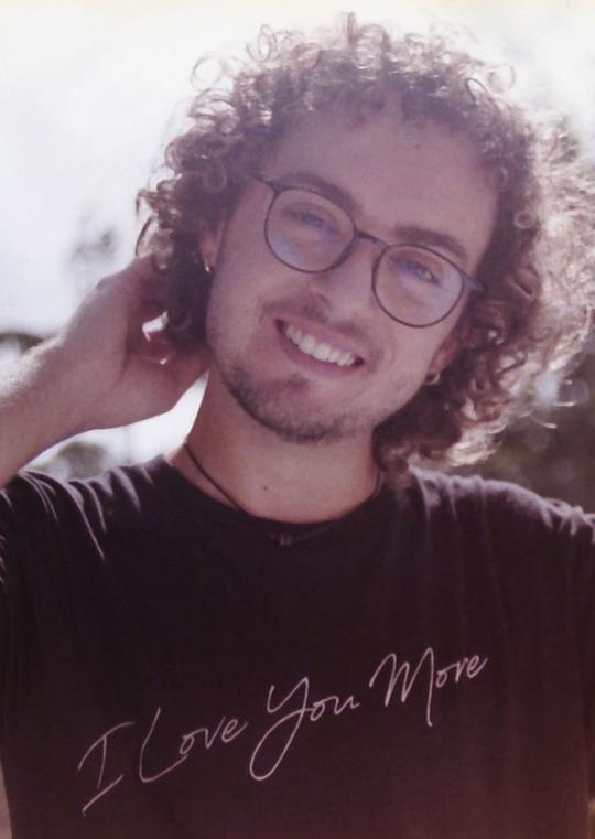 埃尔布林·努什 Erblin Nushi照片