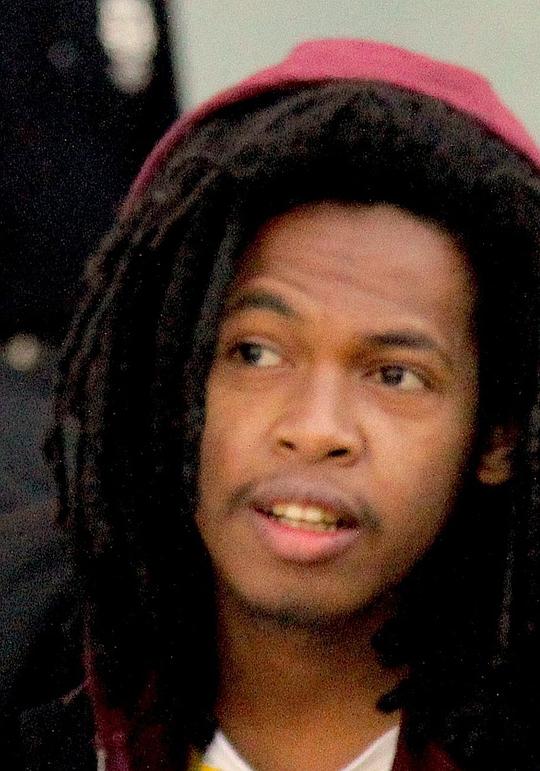 勒克·拉扎纳奥纳 Luck Razanajaona照片