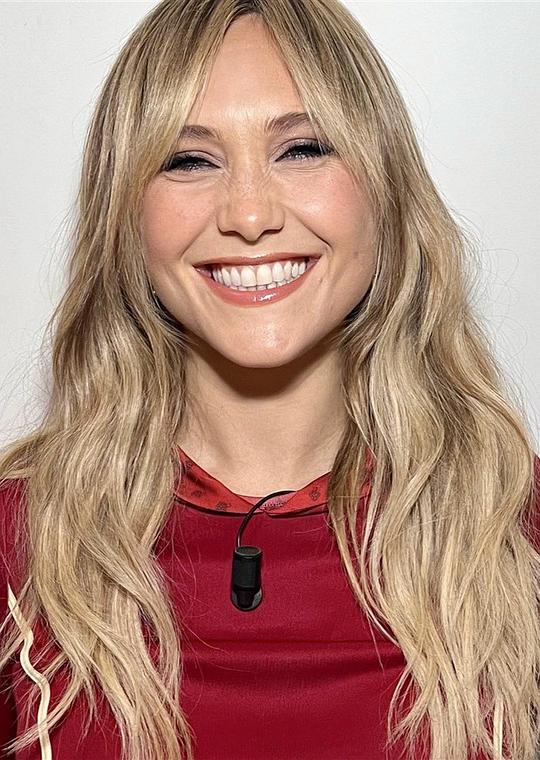 贝朗热尔·克里夫 Bérengère Krief照片