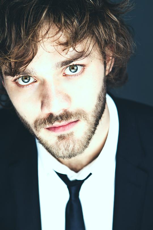 洛伦佐·里凯尔米 Lorenzo Richelmy照片