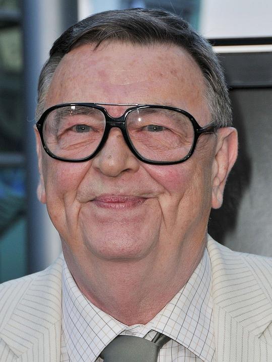 吉因·琼斯 Gene Jones照片