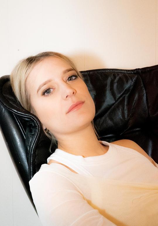 玛丽·巴比隆 Marie Papillon照片