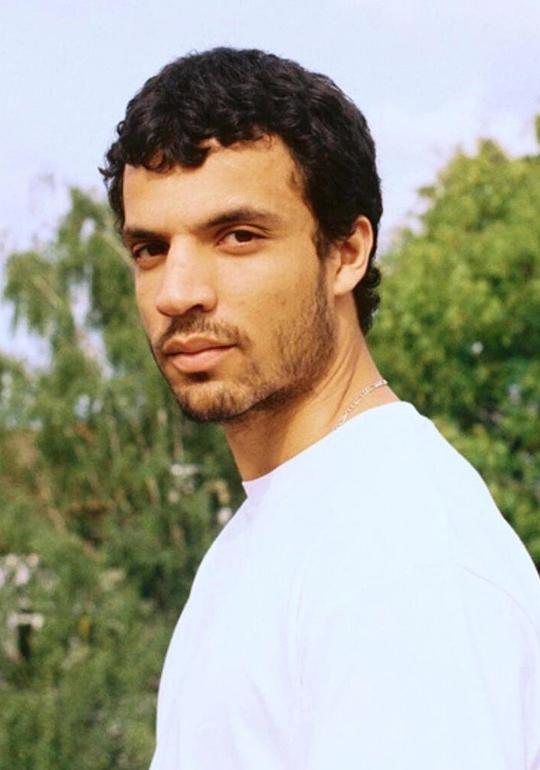 瓦迪尔·冈扎勒兹·拉杜德 Vadiel Gonzalez Lardued照片