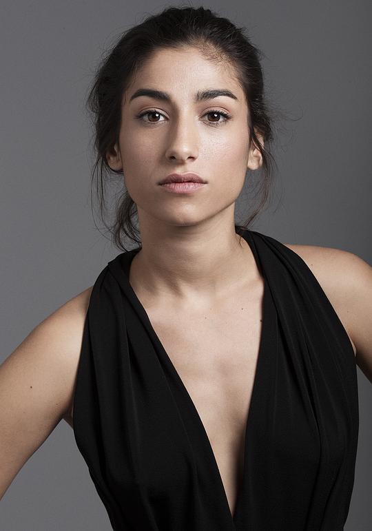 卡罗琳娜·尤斯特 Carolina Yuste照片