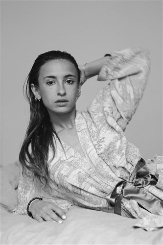 塔伊斯·亚历山德林 Thaïs Alessandrin照片