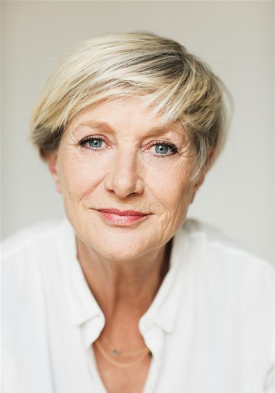 安娜·卢瓦雷 Anne Loiret照片