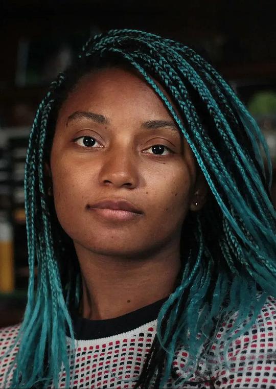 伦加诺·尼奥尼 Rungano Nyoni照片