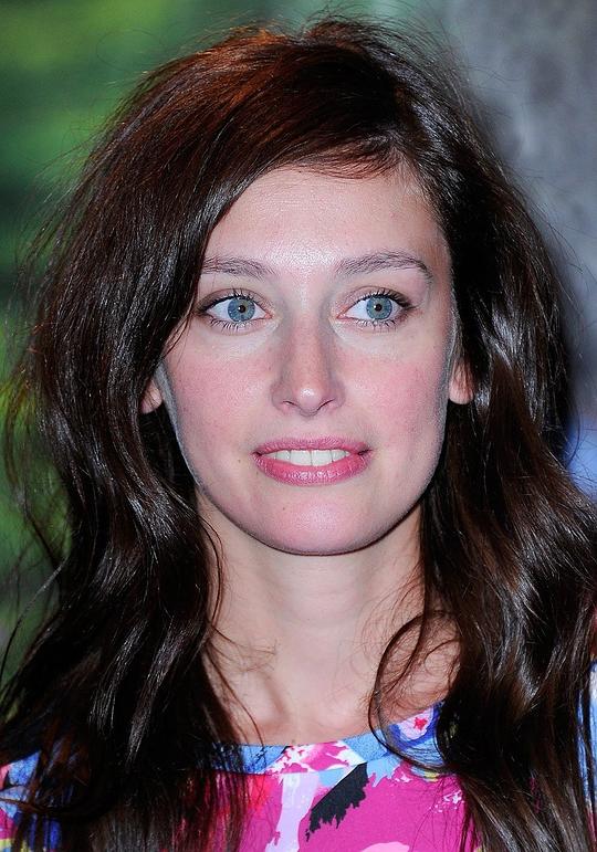 路易斯·科尔德菲 Louise Coldefy照片