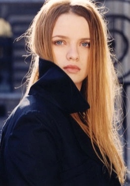 莎拉·弗里斯蒂 Sara Forestier照片