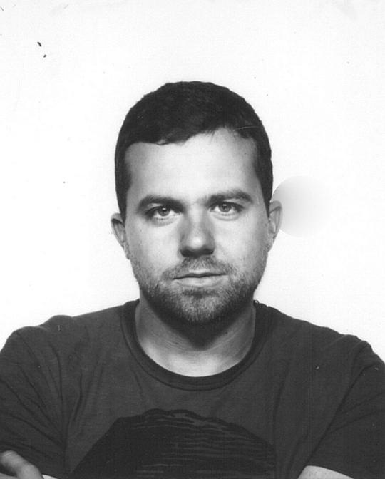 扬·冈扎乐兹 Yann Gonzalez照片