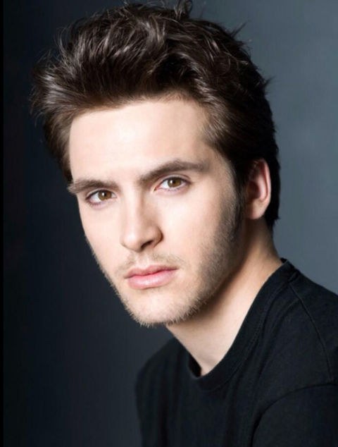 里卡多·戈麦兹 Ricardo Gómez照片