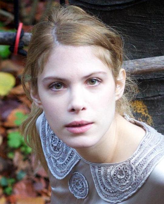 汉黛·柯嘉 Hande Kodja照片