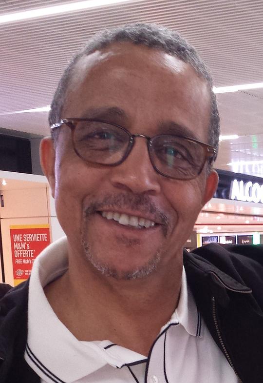 雅斯米纳·卡黛哈 Yasmina Khadra照片