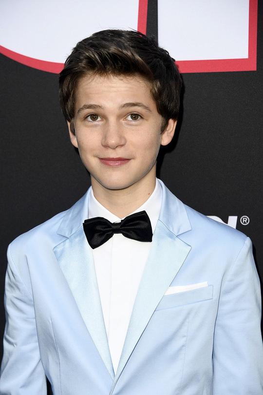 加布里埃尔·贝特曼 Gabriel Bateman照片