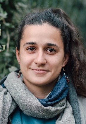 路易丝·库沃西耶 Louise Courvoisier照片