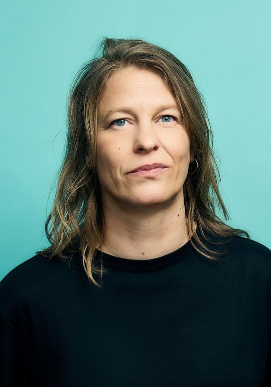 克莱尔·伯格 Claire Burger照片