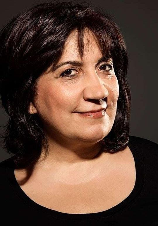 菲松·德米雷尔 Füsun Demirel照片