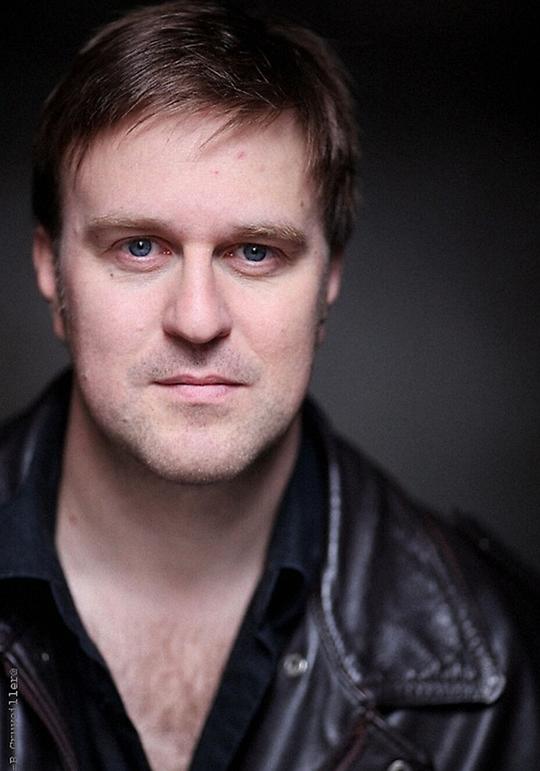 皮埃尔·贝内齐 Pierre Benezit照片